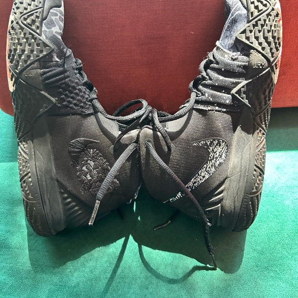 Nike Kybrid S2 Kids Sneakers - Black and Gray - Picture 8 of 16